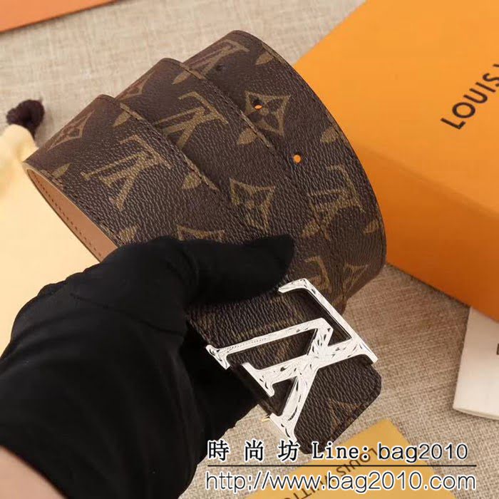 路易威登LV Monogram帆布 金色LV首字母帶扣 男士皮帶 LHG1652